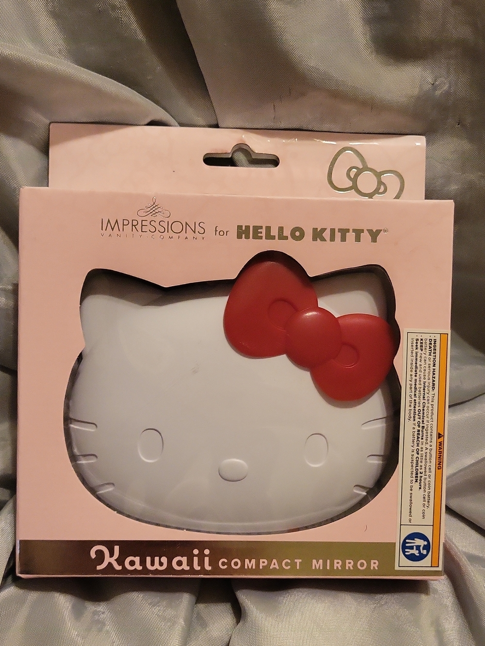 Hello Kitty light up Kawaii compact mirror